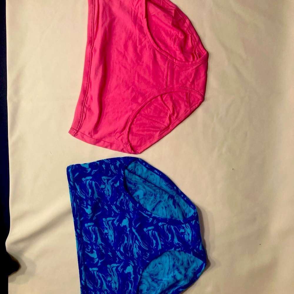 Hanes Blue and Pink Patterned Fabric cotton size 7